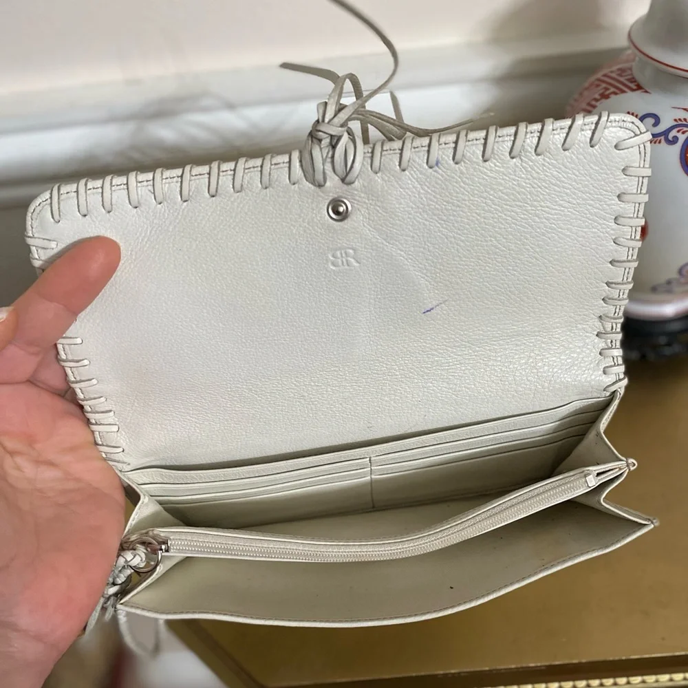 Banana Republic Textured Leather Wristlet Wallet - Picture 4 of 5